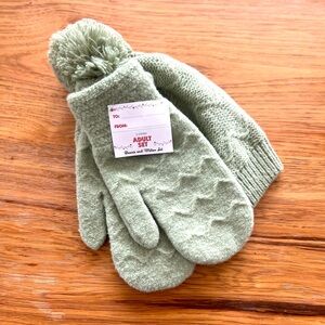 Beanie and Mitten Set